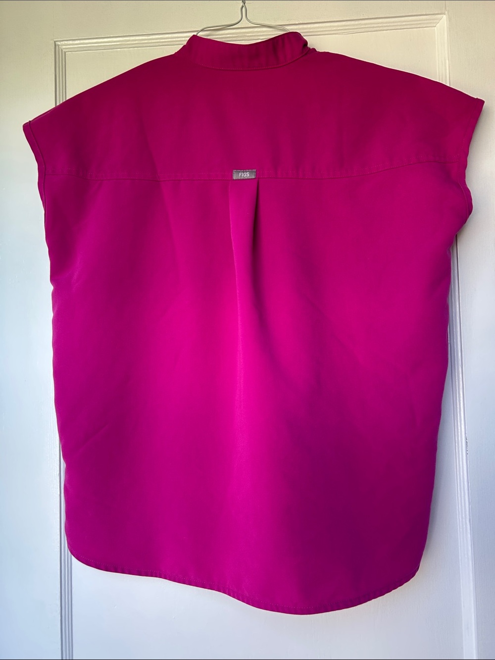 Figs Rafaela Magenta Cap-Sleeve Oversized Scrub Top XXS - Picture 2 of 5